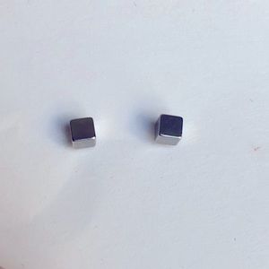 Stainless steel cube square flat back stud earrings
